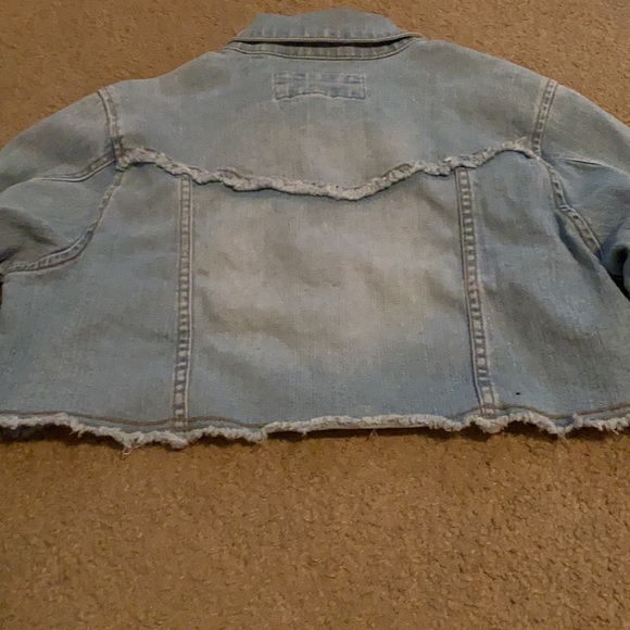 Americana Blues Ladies Size 1X- Stone Washed Crop Top Jean Jacket - Picture 4 of 4